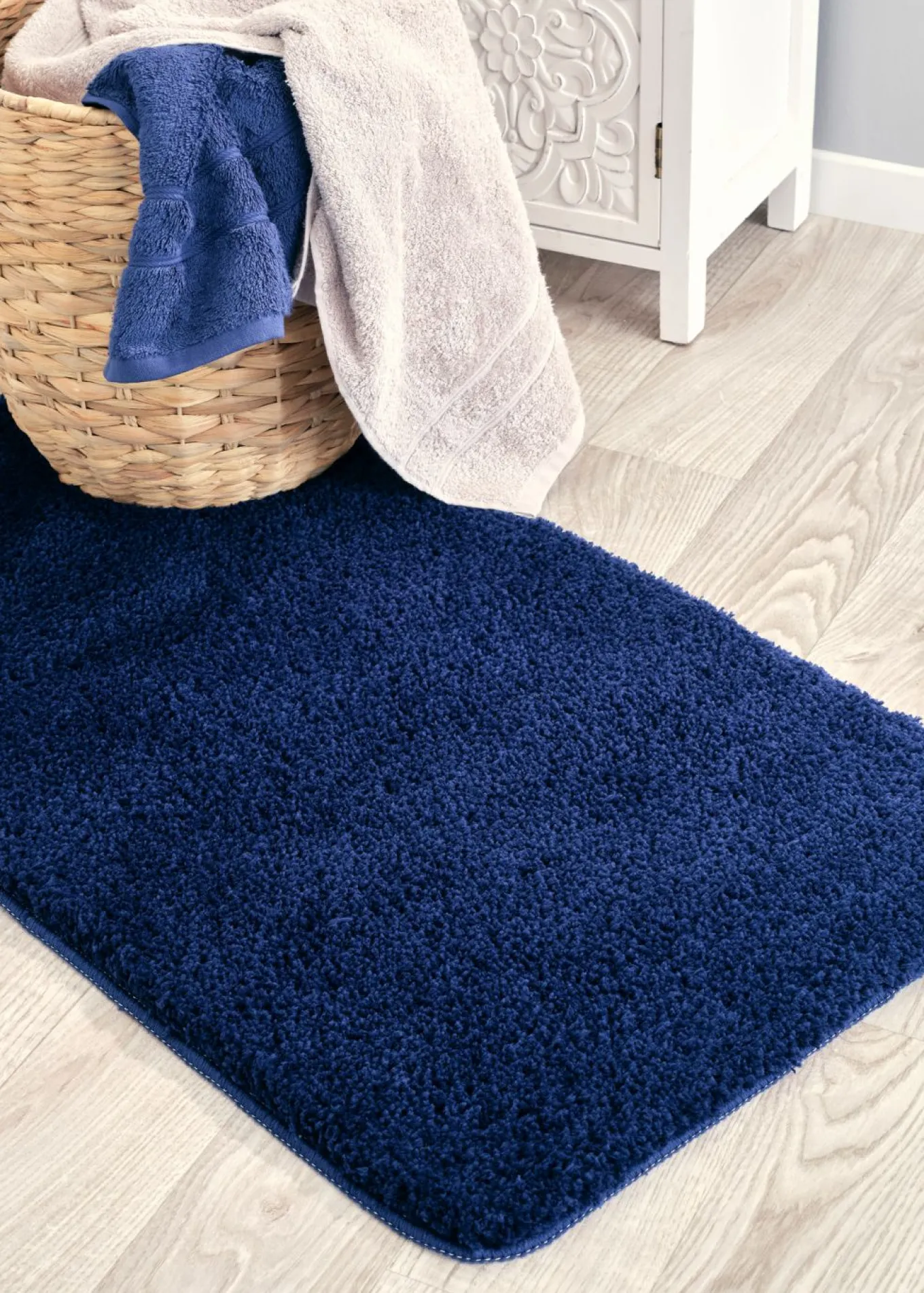 Alfombra de baño lisa con pelo alto