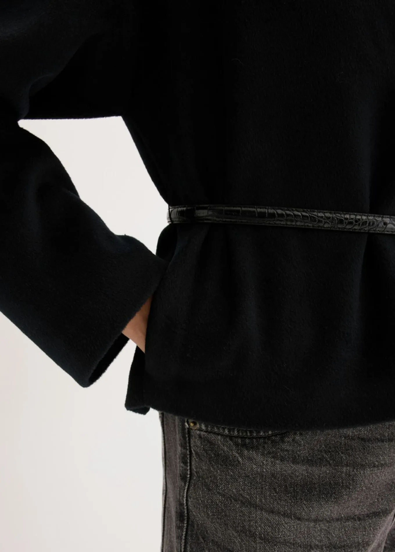 Americana oversized con cinturón en efecto lana, sin forro