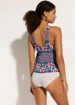 Bañador con aspecto de tankini