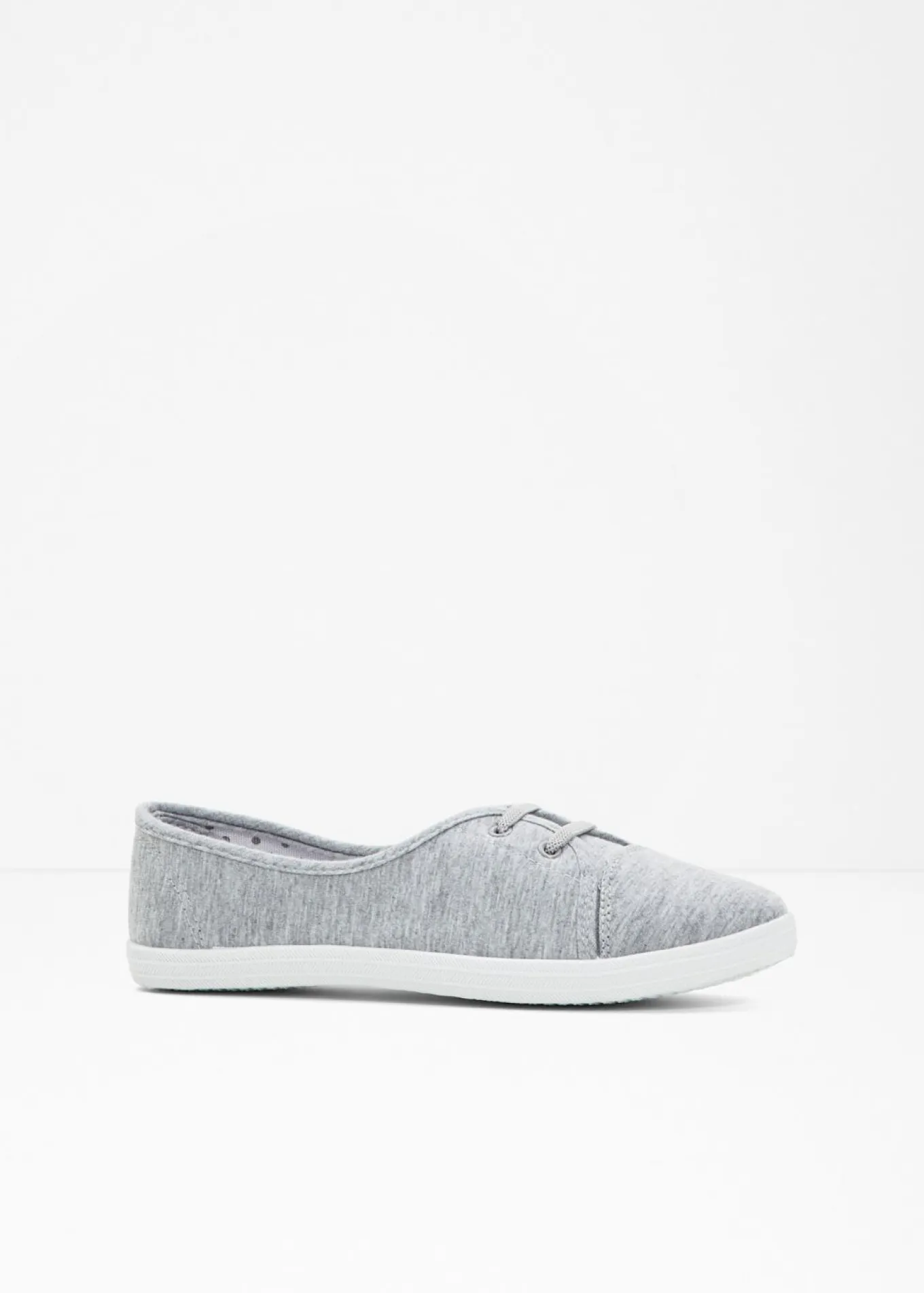 Bailarinas con cordones decorativos
