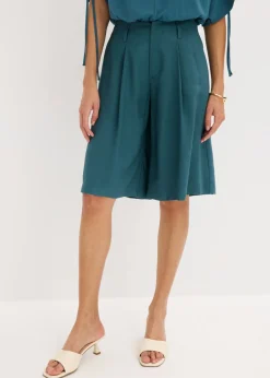 Bermudas anchas con pinzas