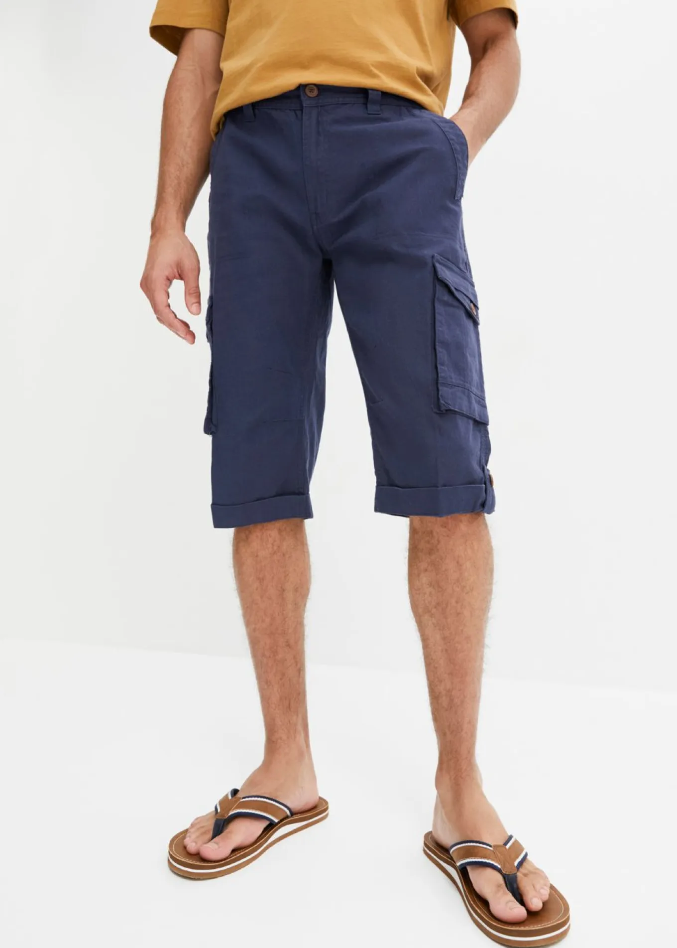 Bermudas cargo largas, regular fit, de mezcla de lino ligera