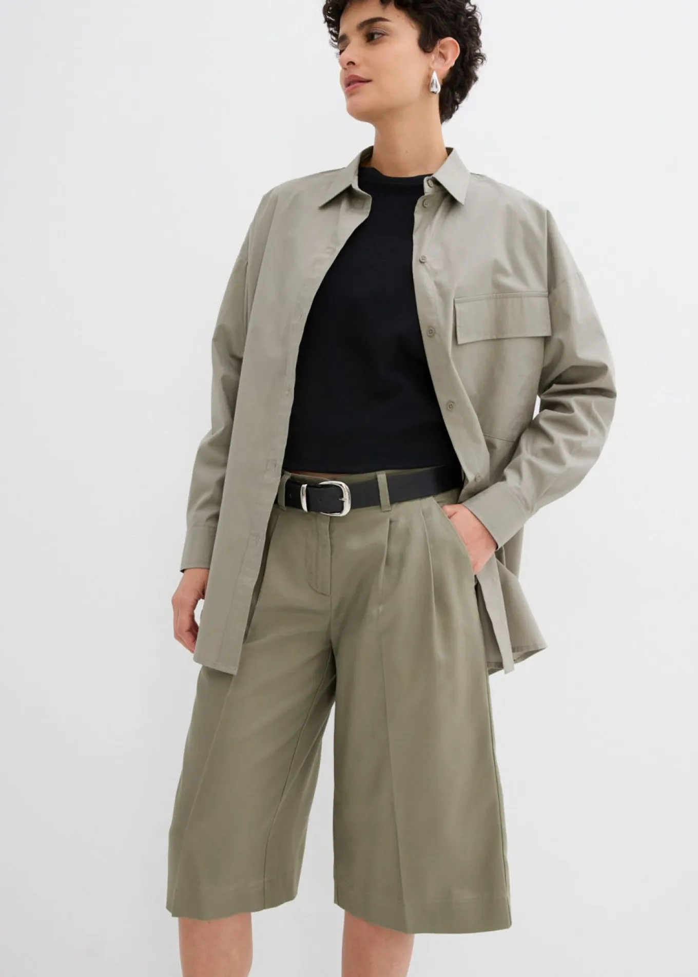 Bermudas de lyocell fluido