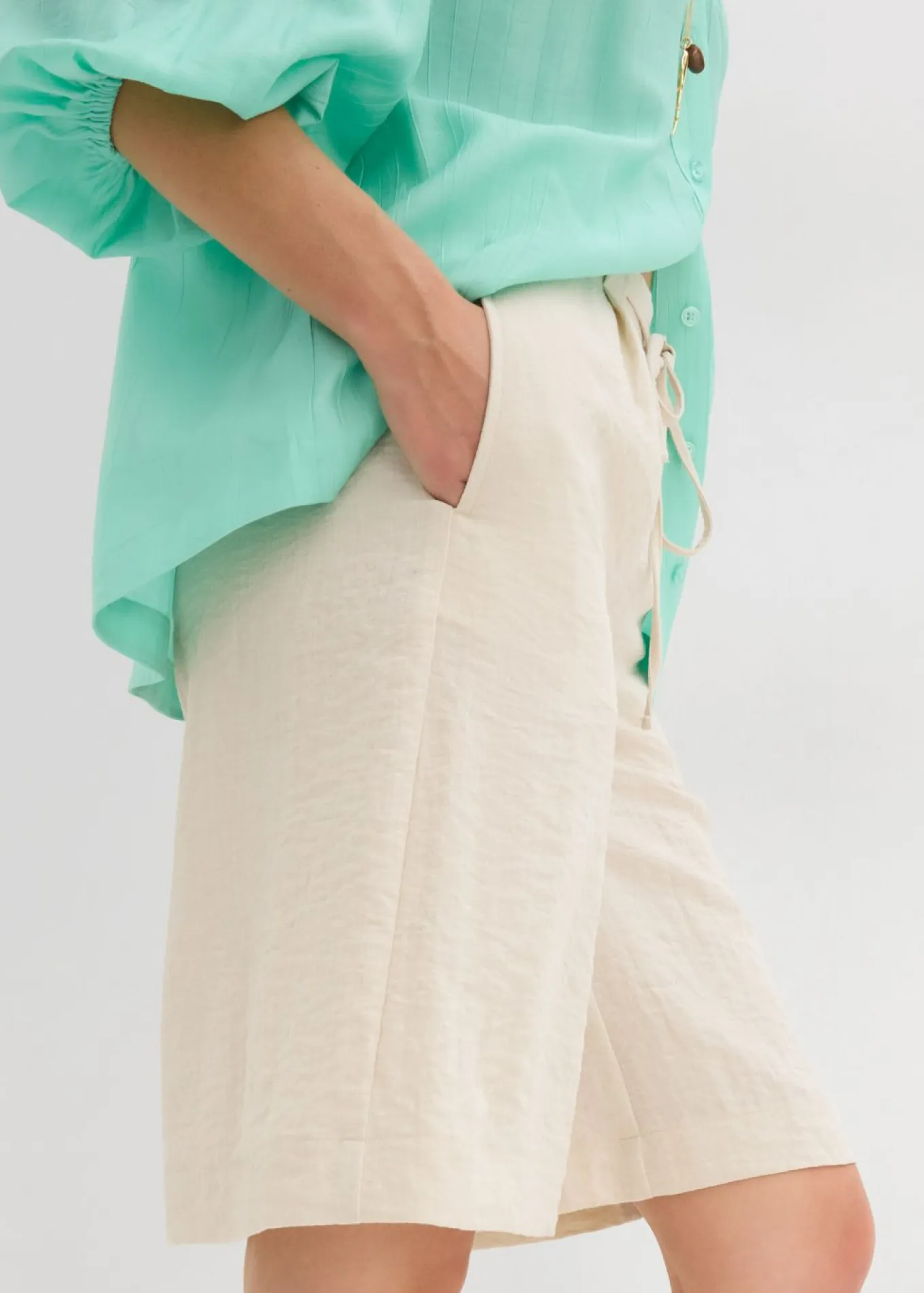 Bermudas de mezcla de viscosa fluida