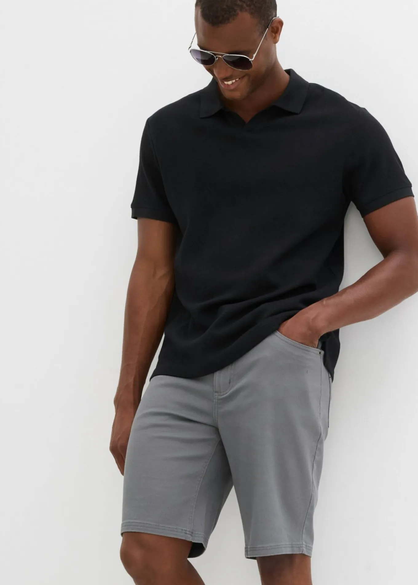 Bermudas elásticas, classic fit