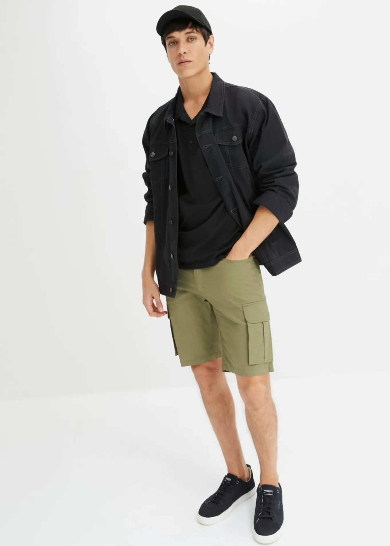 Bermudas elásticas tipo cargo con corte regular