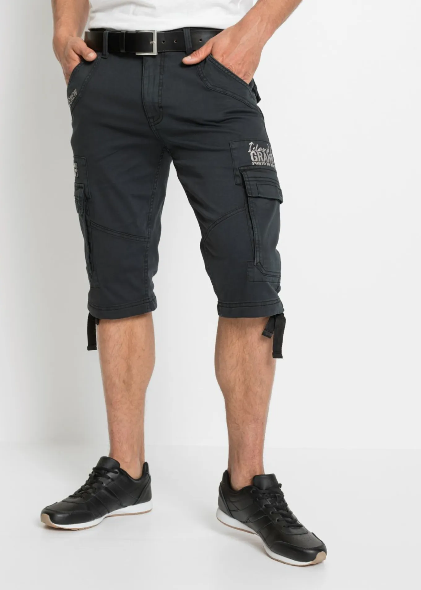 Bermudas largas elásticas, con bolsillos cargo, regular fit