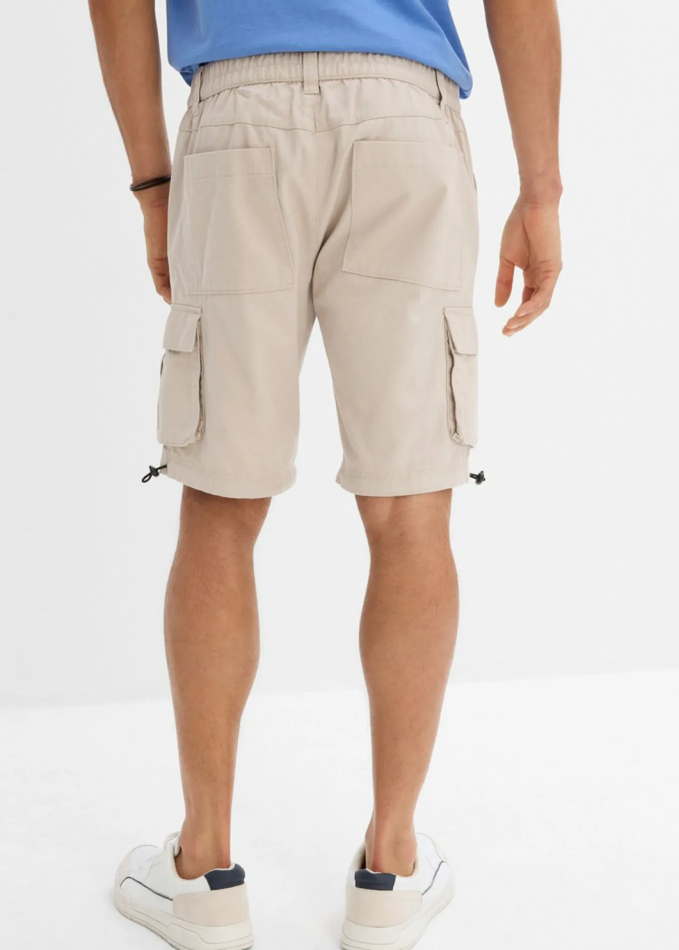 Bermudas tipo cargo con cinturilla elástica y corte regular