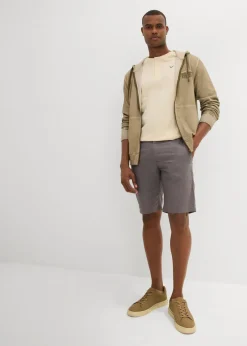 Bermudas tipo chino con lino y corte regular