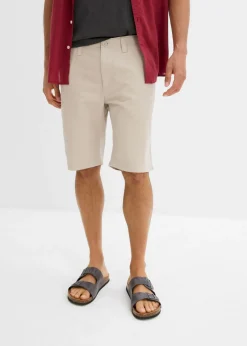 Bermudas tipo chino de algodón puro con corte recto