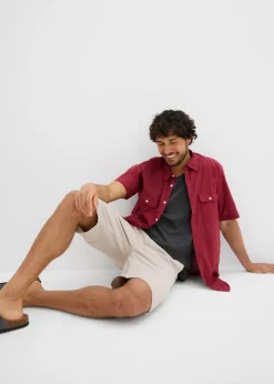 Bermudas tipo chino de algodón puro con corte recto