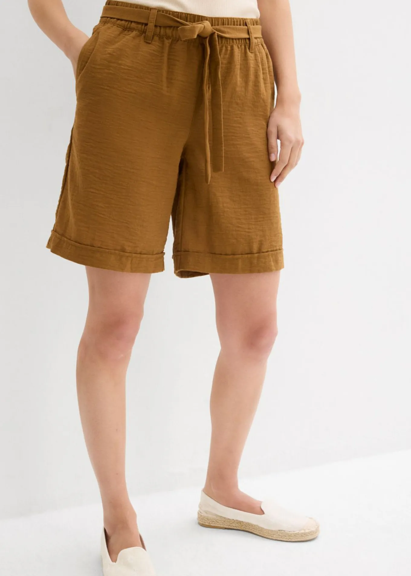Bermudas tipo paperbag