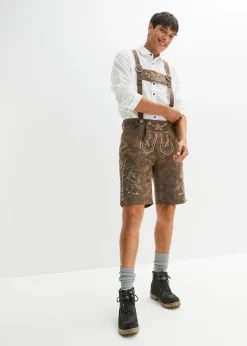 Bermudas tradicionales de piel sintética