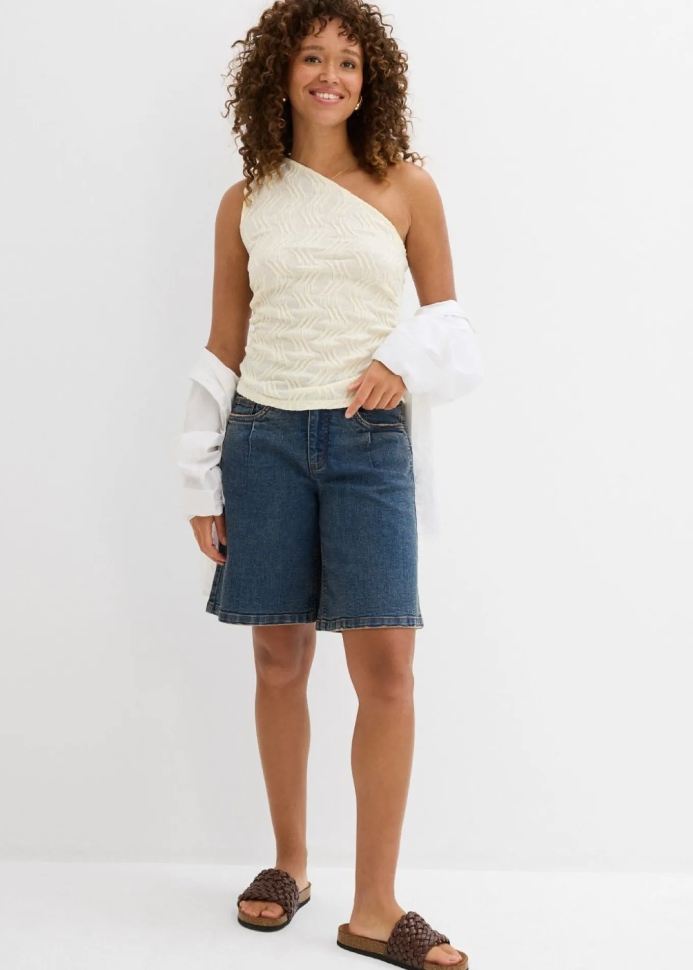 Bermudas vaqueras de talle medio