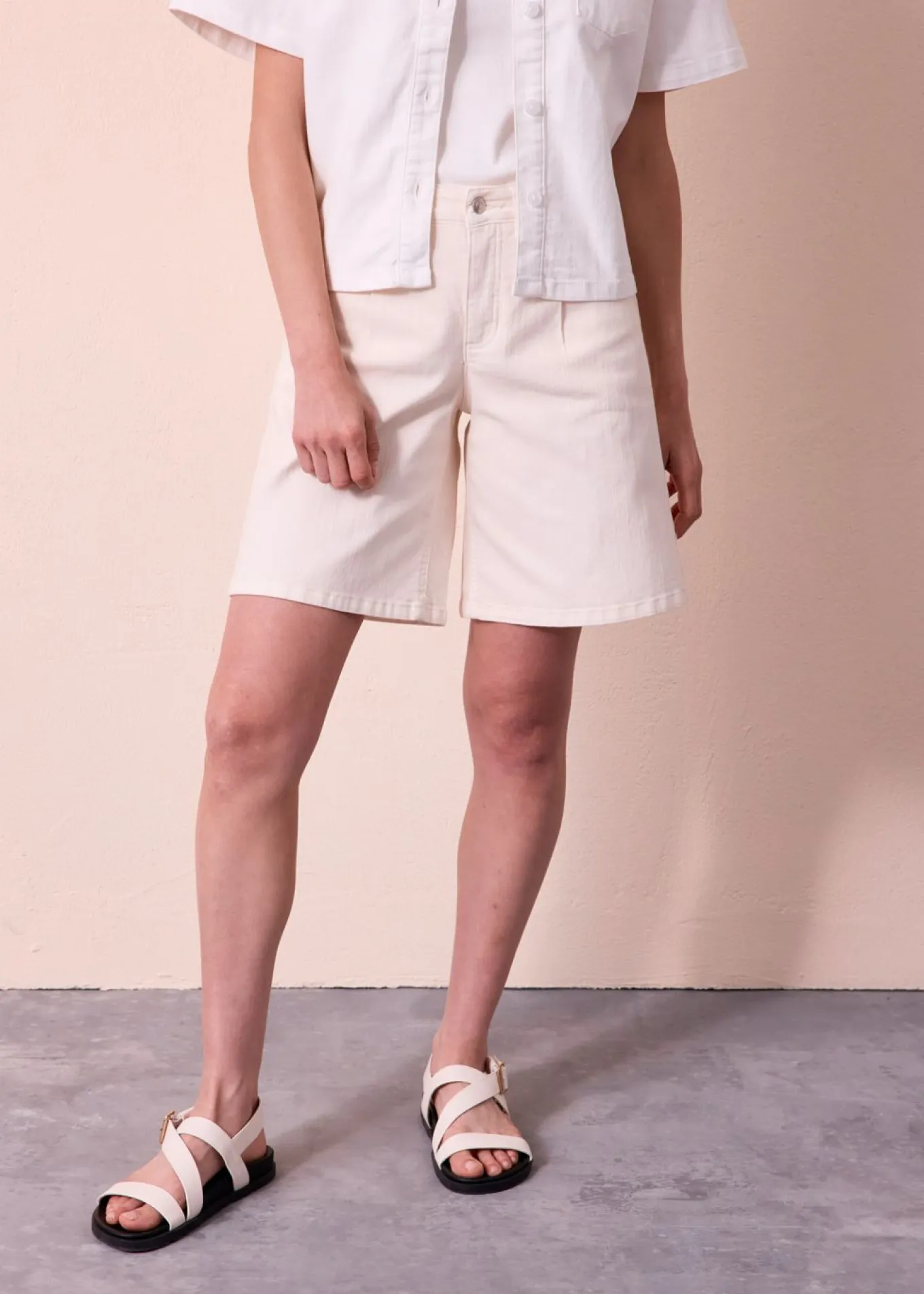 Bermudas vaqueras de talle medio