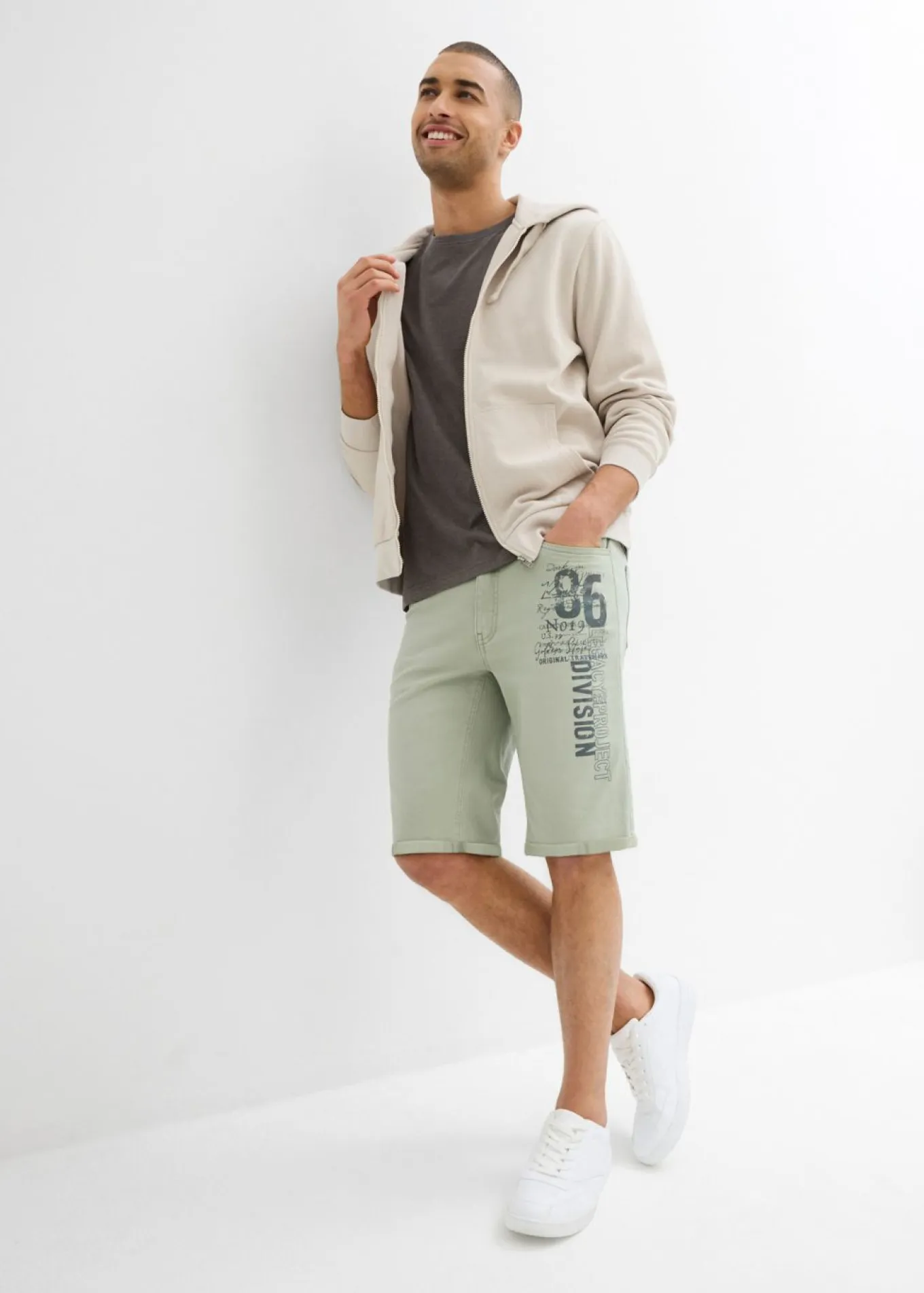 Bermudas vaqueras elásticas con corte regular