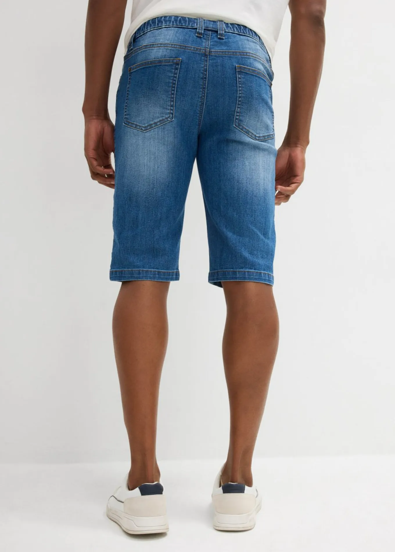 Bermudas vaqueras largas tipo chándal con corte regular