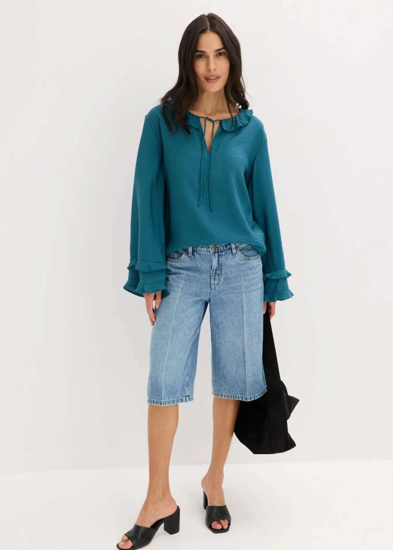 Bermudas vaqueras mid waist, low stretch