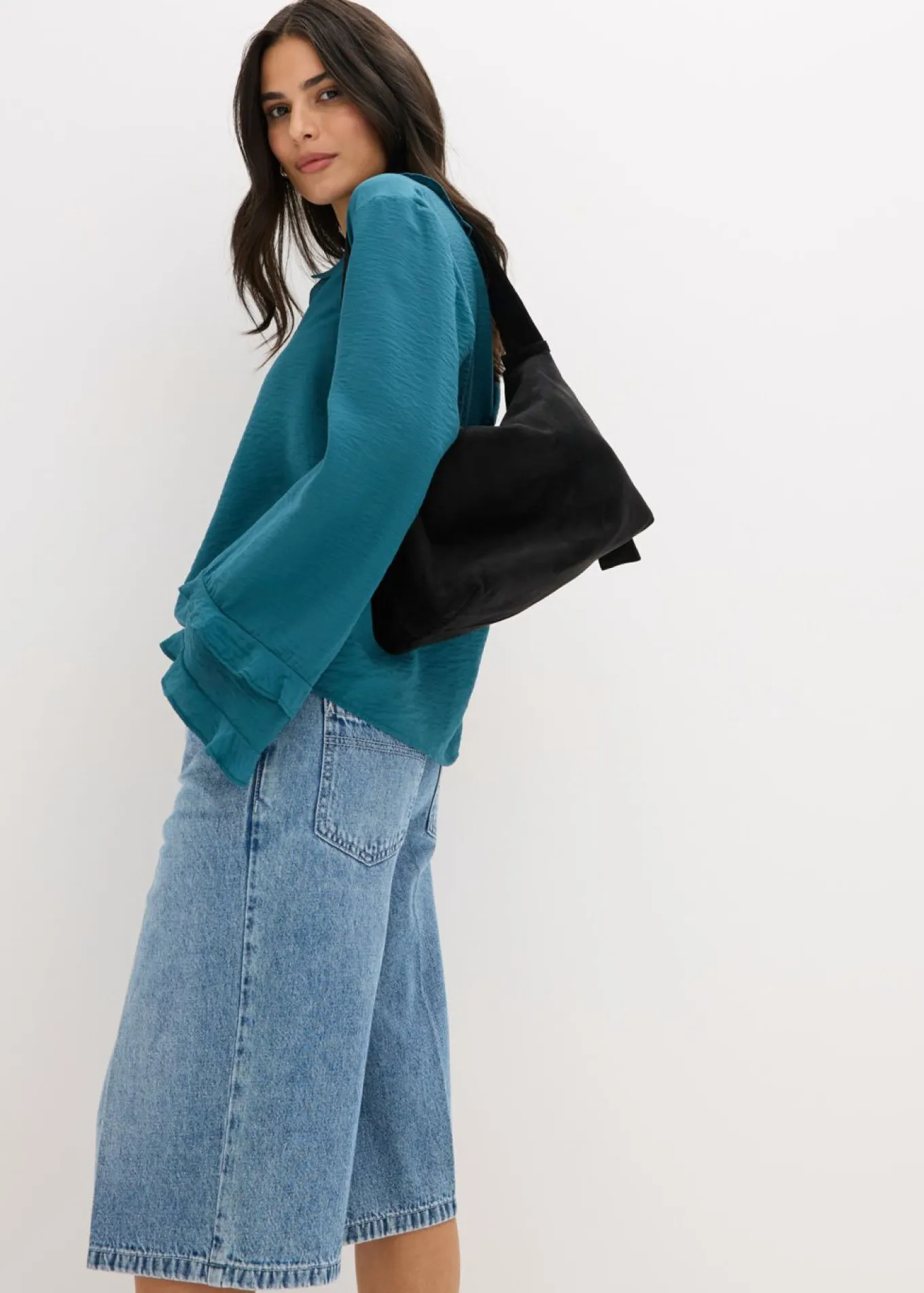 Bermudas vaqueras mid waist, low stretch