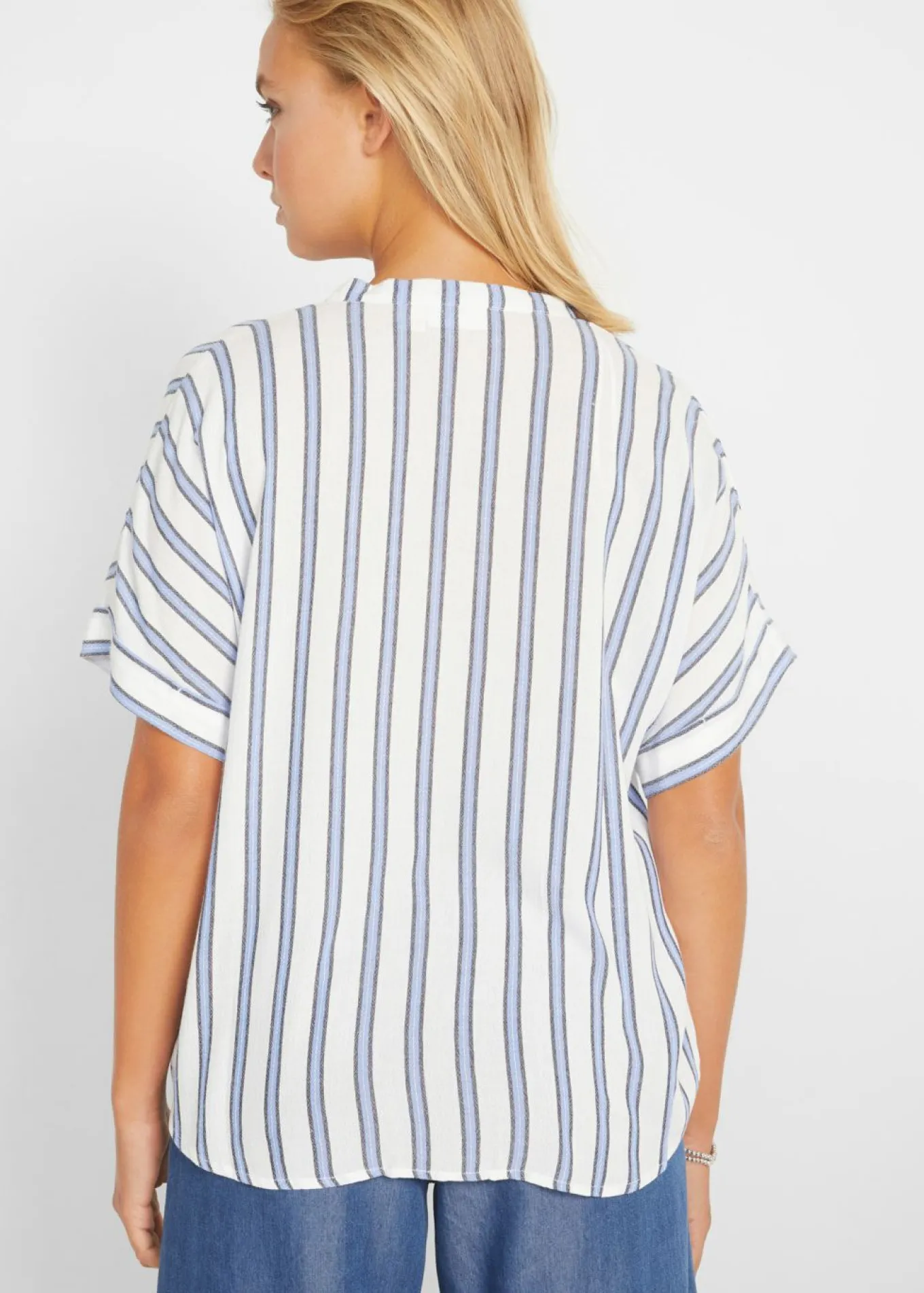 Blusa arrugada de viscosa fluida