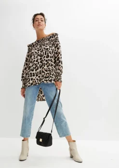Blusa asimétrica