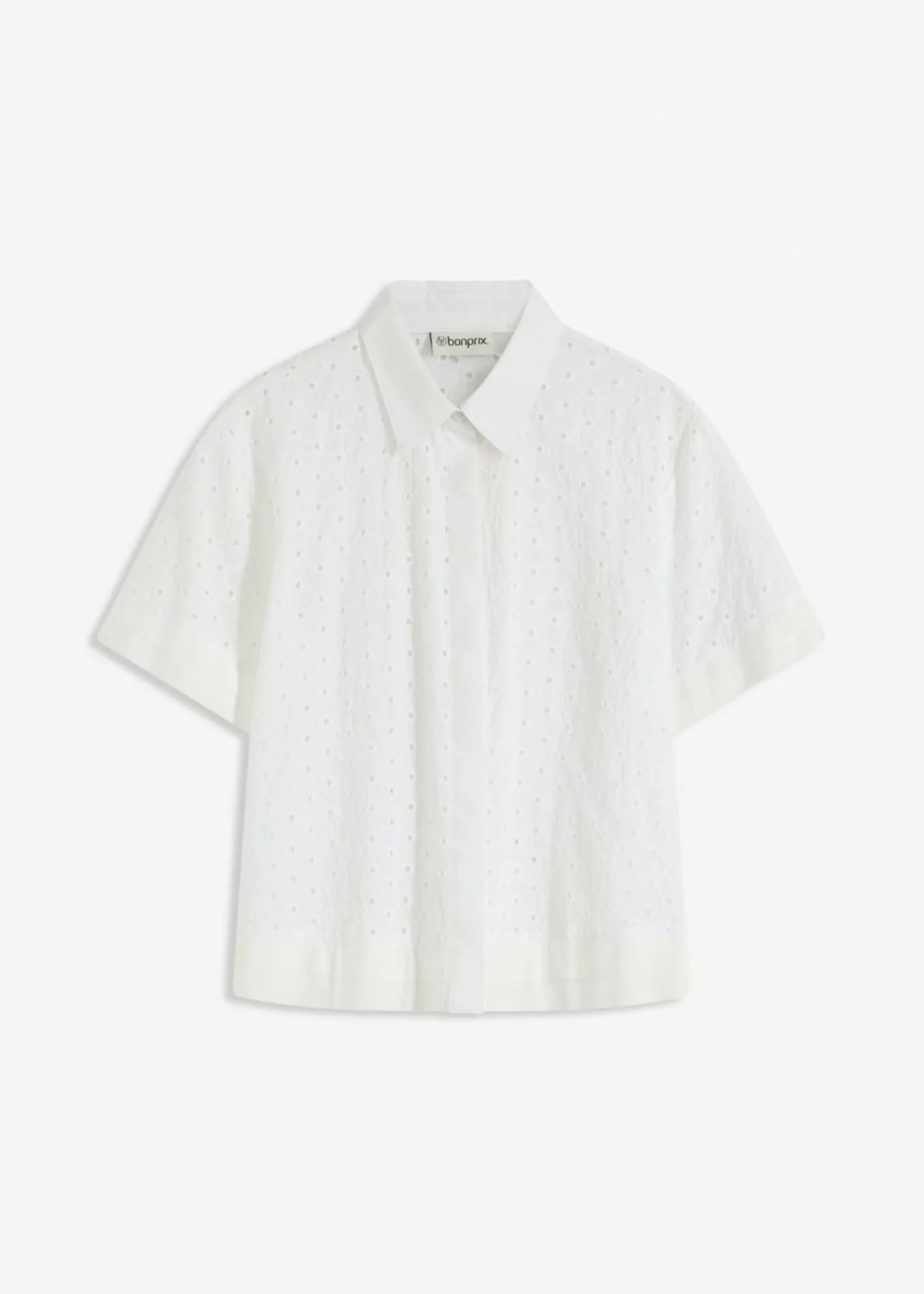 Blusa con bordado calado