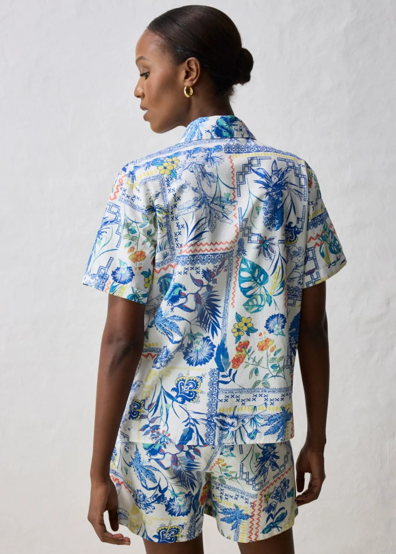 Blusa con contenido de seda
