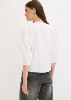 Blusa con detalle de lazo