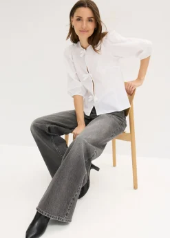 Blusa con detalle de lazo
