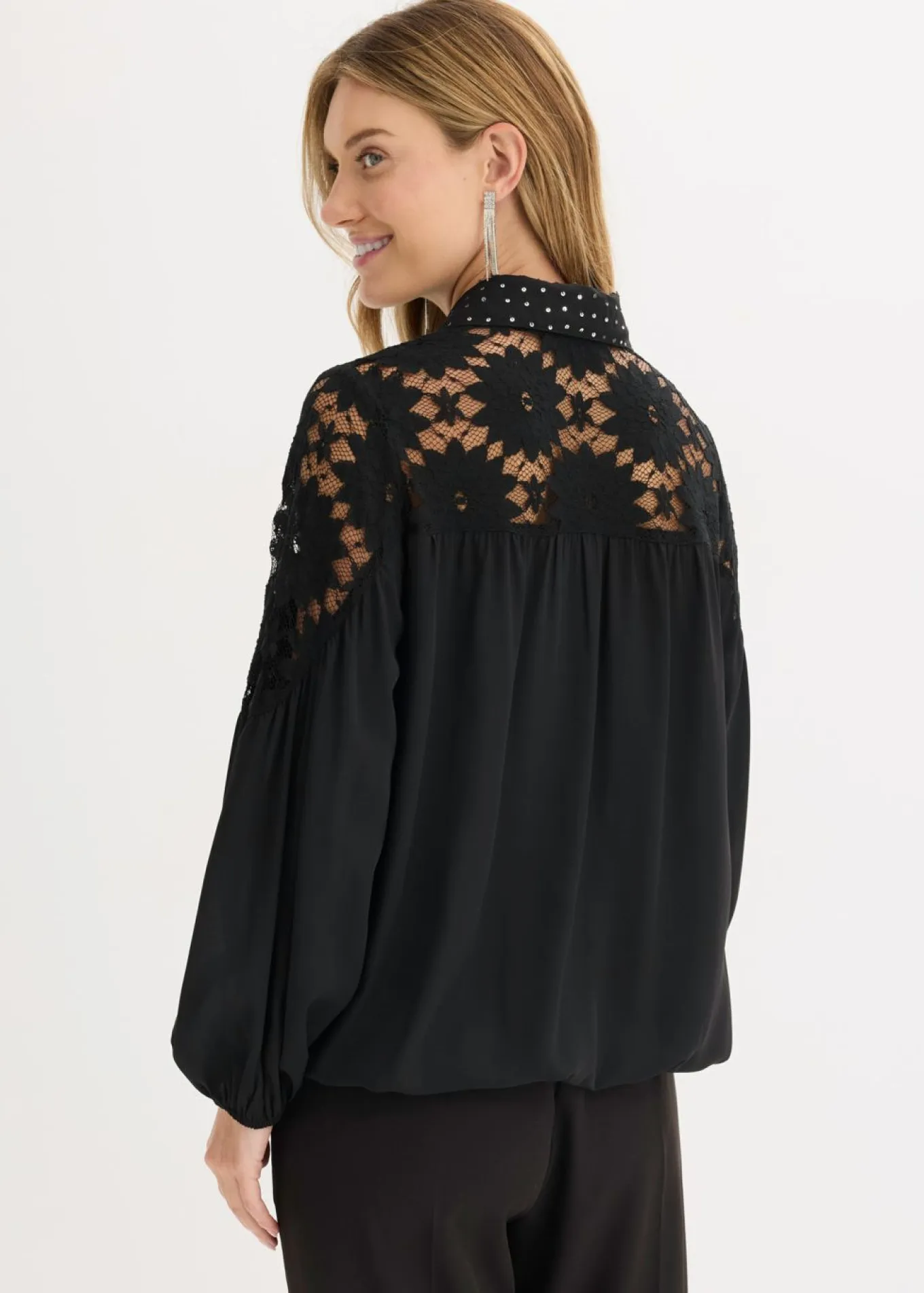 Blusa con encaje
