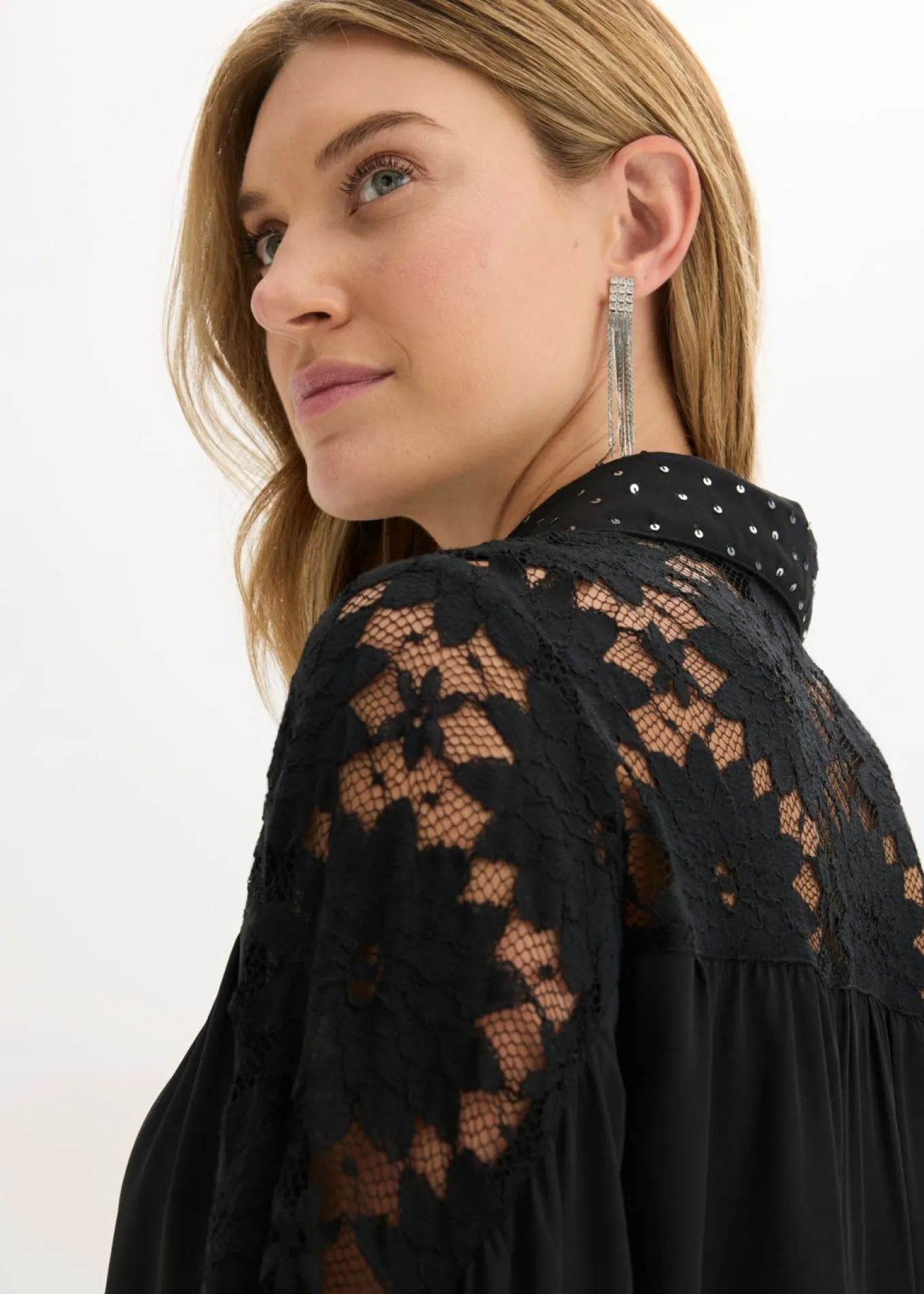 Blusa con encaje