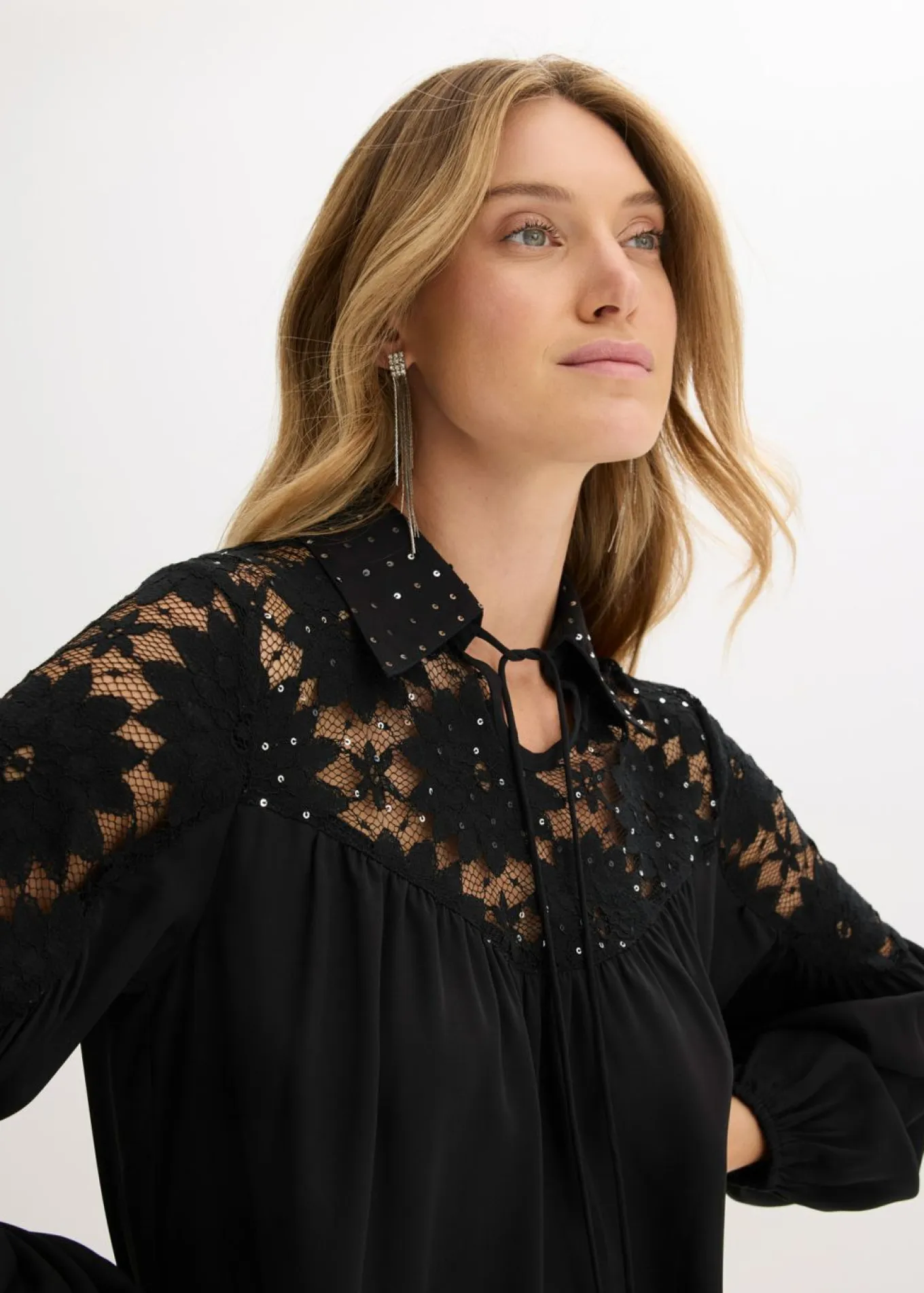 Blusa con encaje