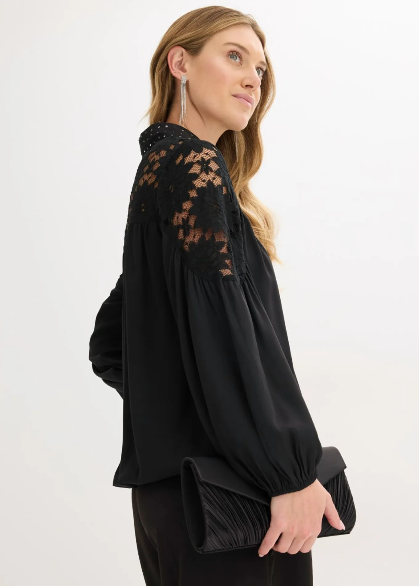 Blusa con encaje