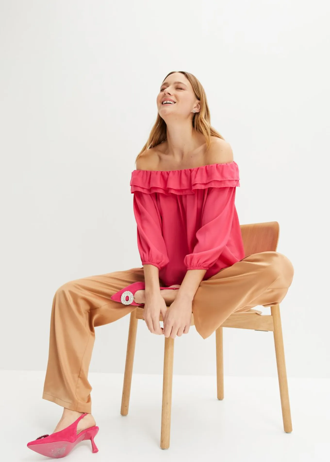 Blusa con escote bañera