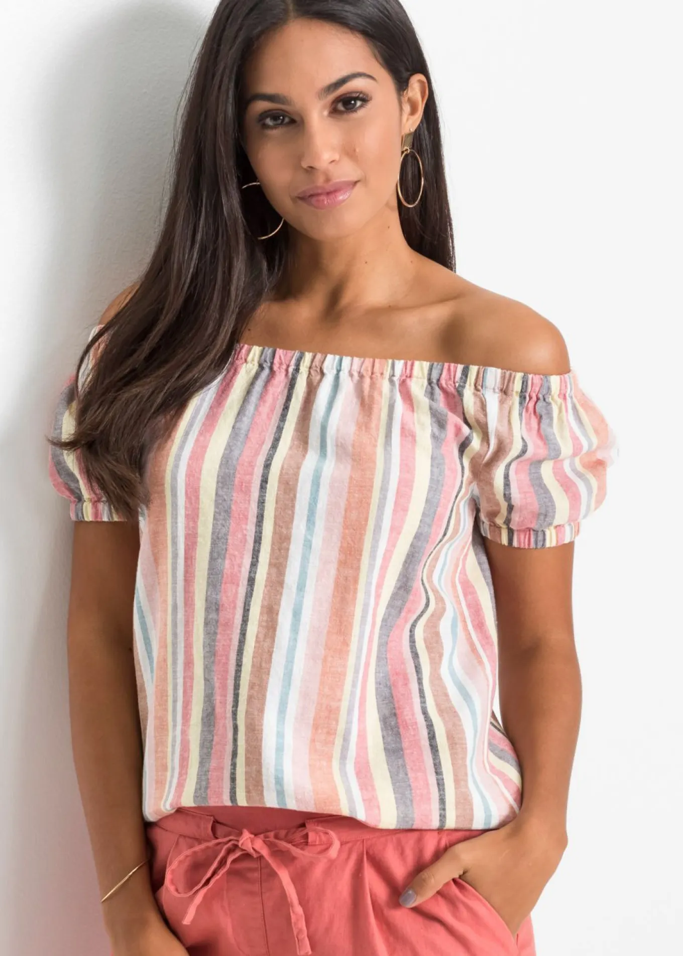 Blusa con escote bañera