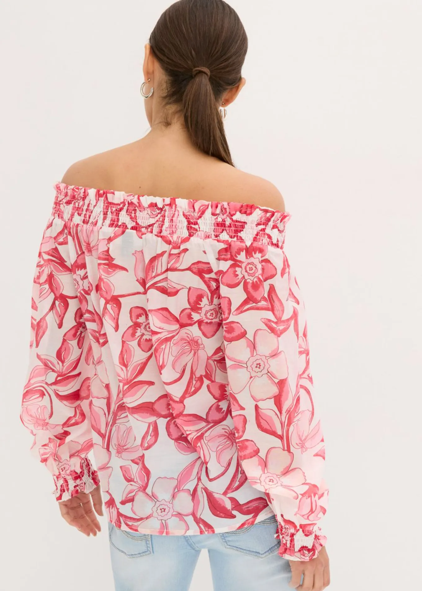 Blusa con escote bañera estampada
