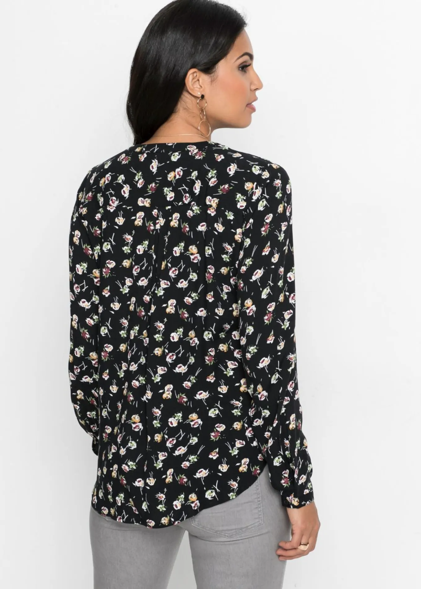 Blusa con escote en V