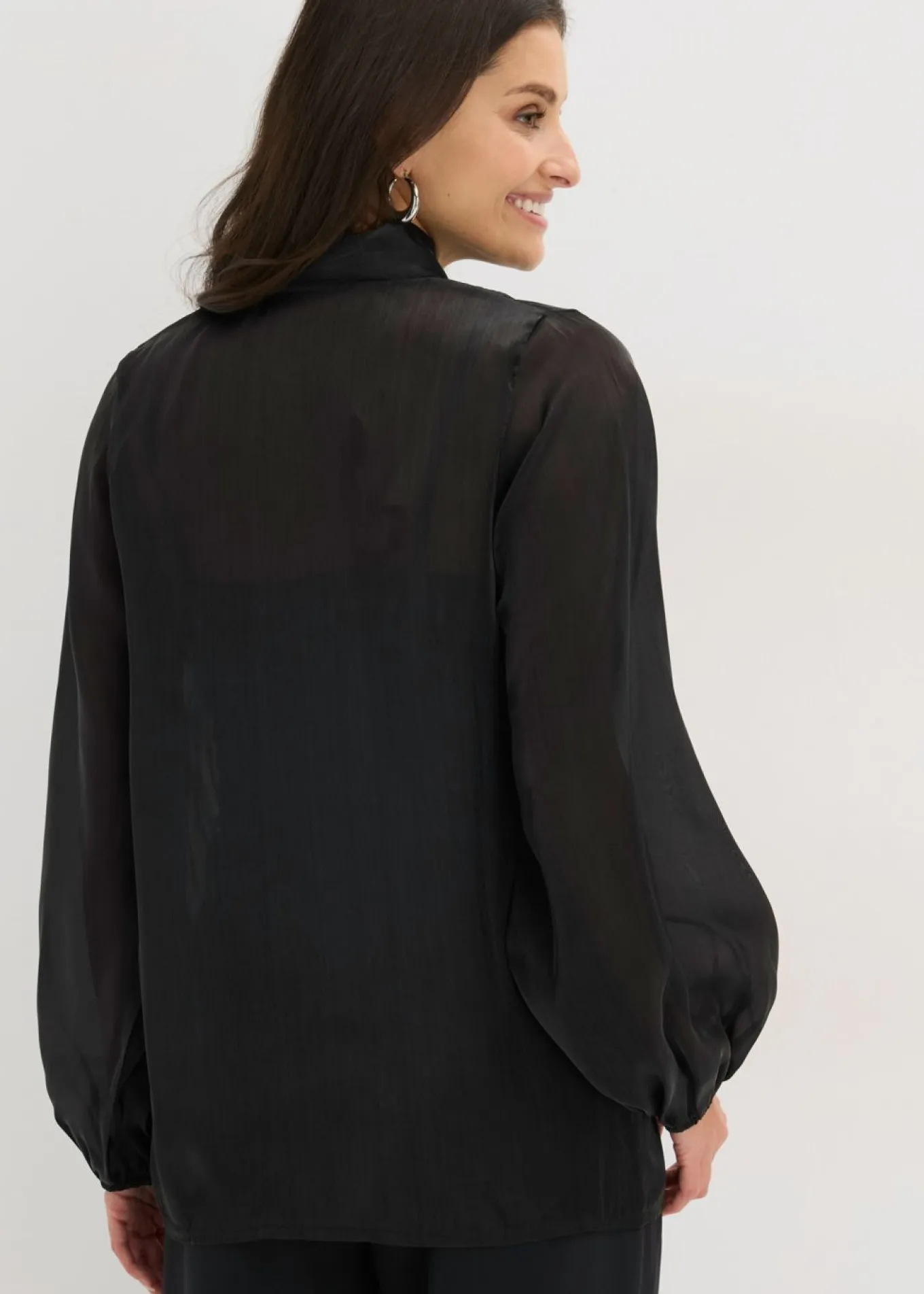Blusa con lazo