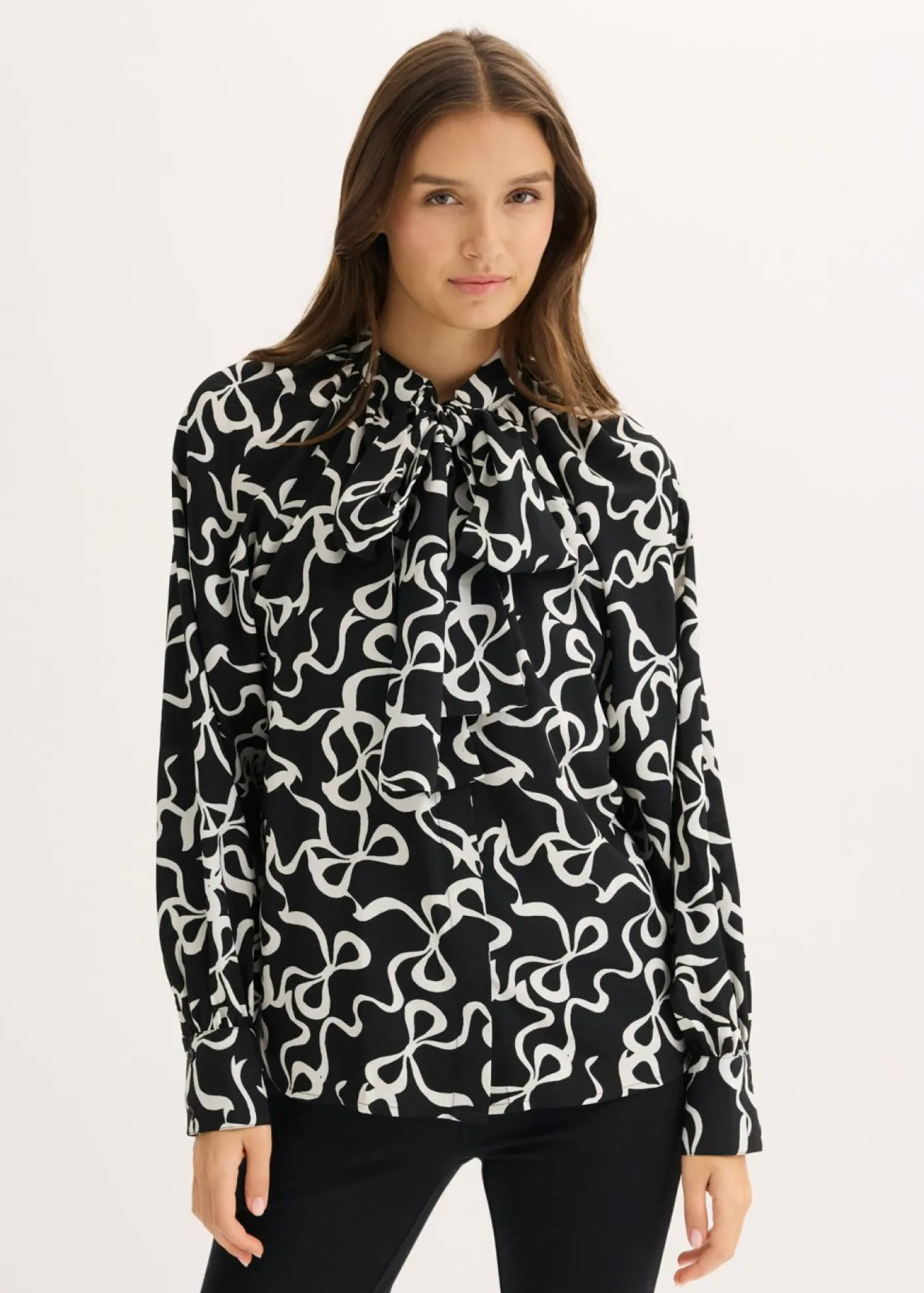 Blusa con lazo