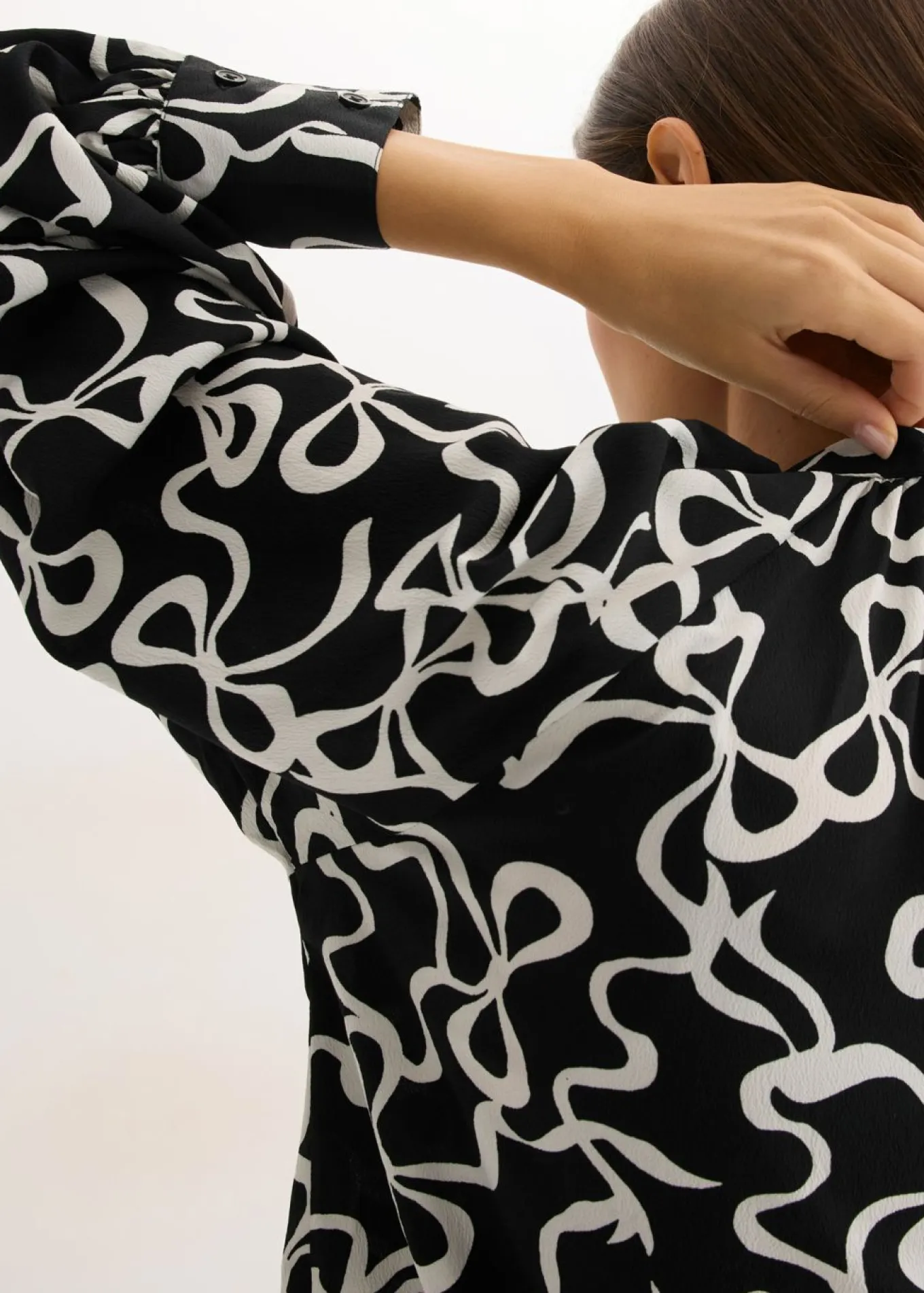 Blusa con lazo