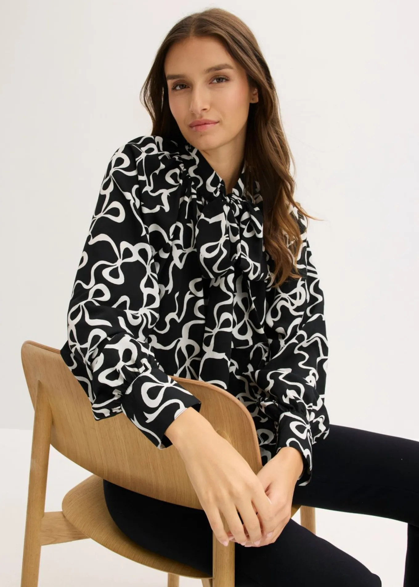 Blusa con lazo