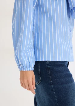 Blusa con lazo