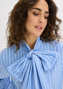 Blusa con lazo