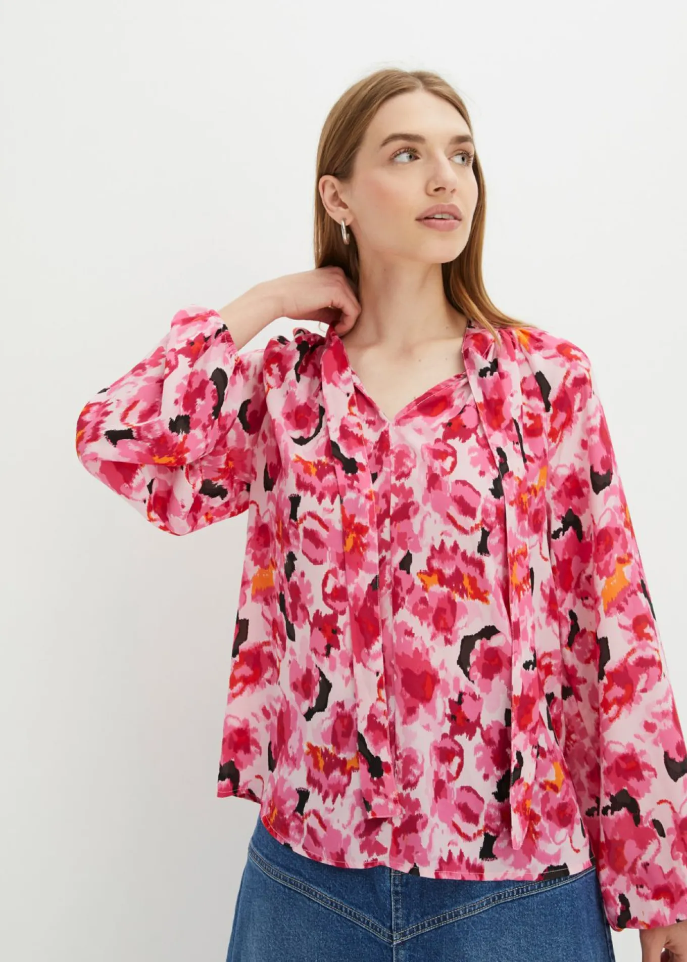 Blusa con lazo de gasa