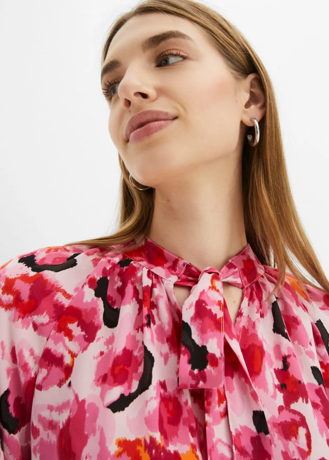 Blusa con lazo de gasa