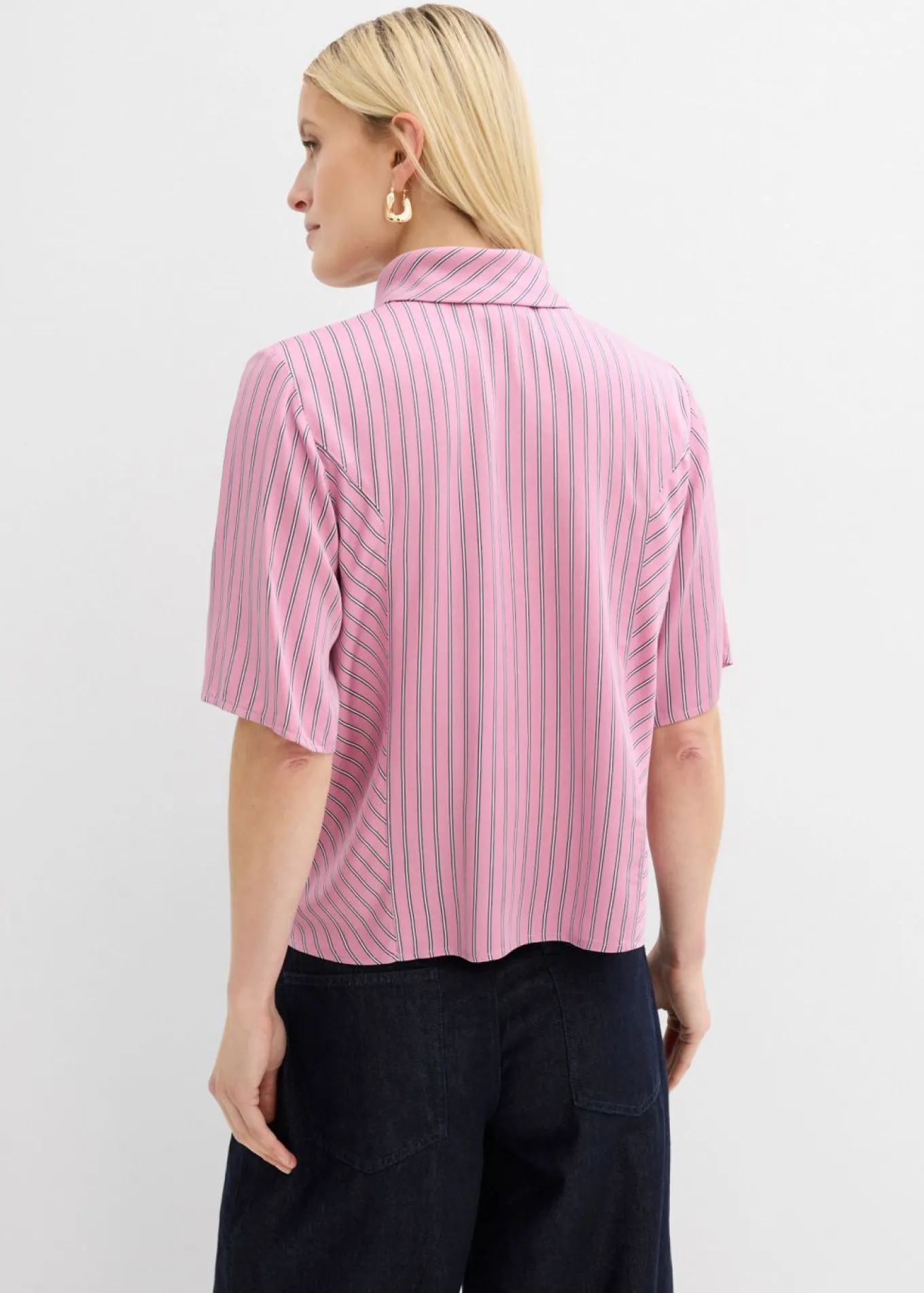 Blusa con lazo de modal suave