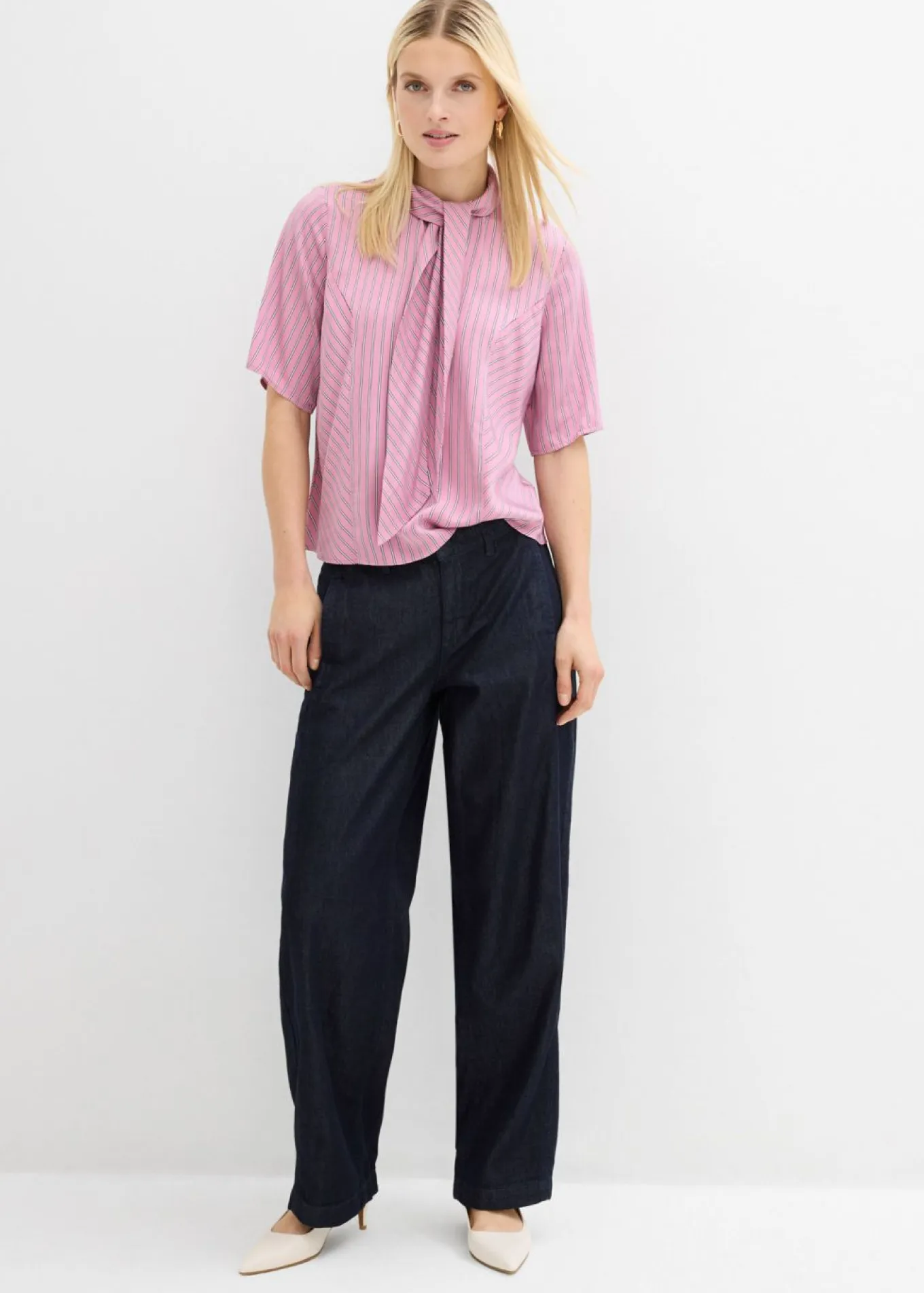 Blusa con lazo de modal suave