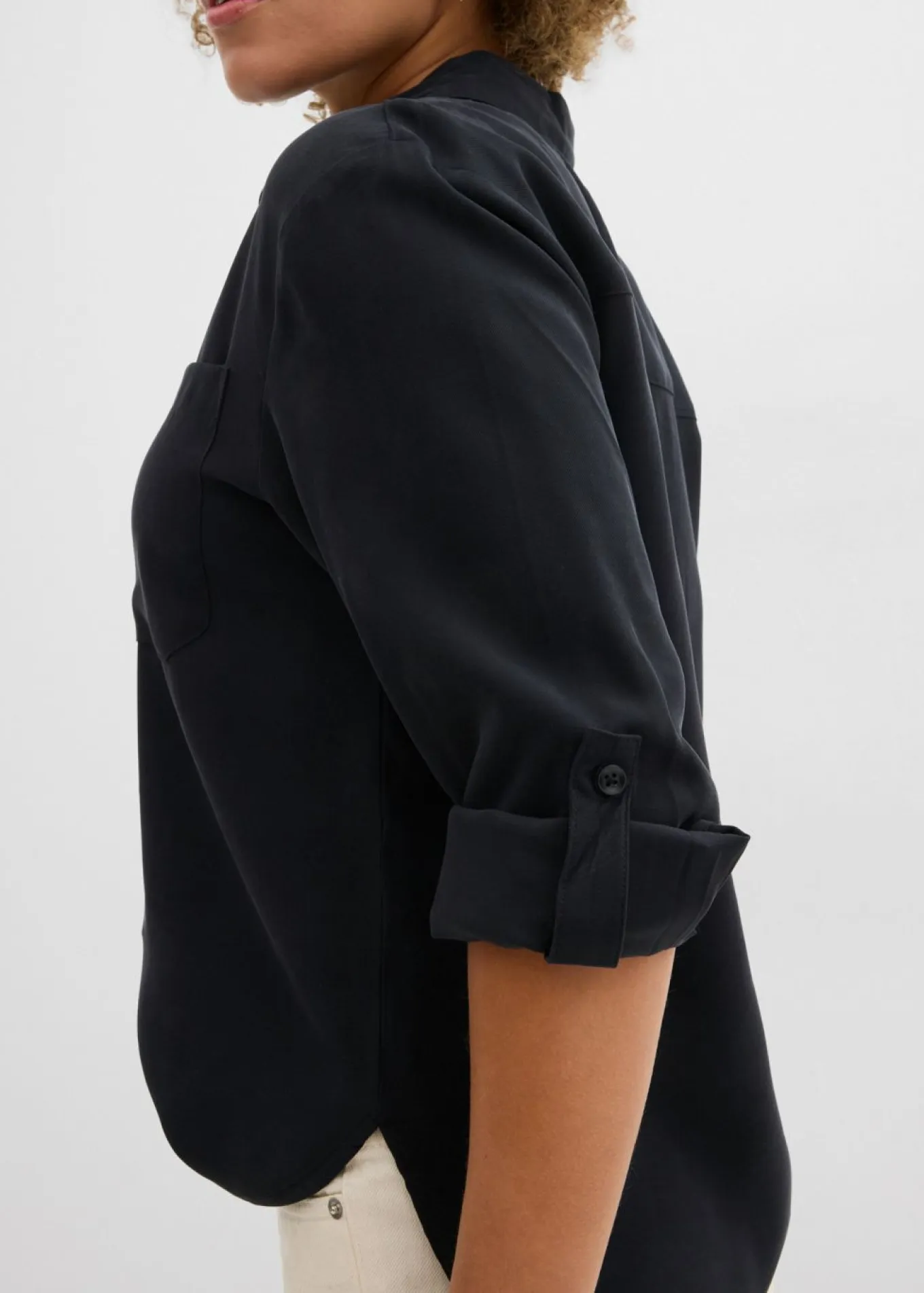 Blusa con mezcla de viscosa fluida
