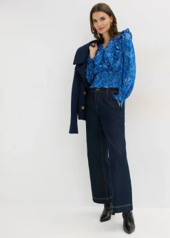 Blusa con volantes y nido de abeja