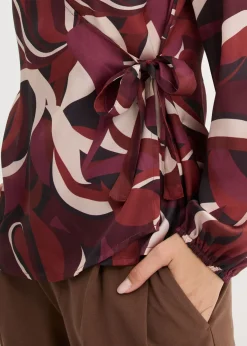 Blusa cruzada de satén fluido